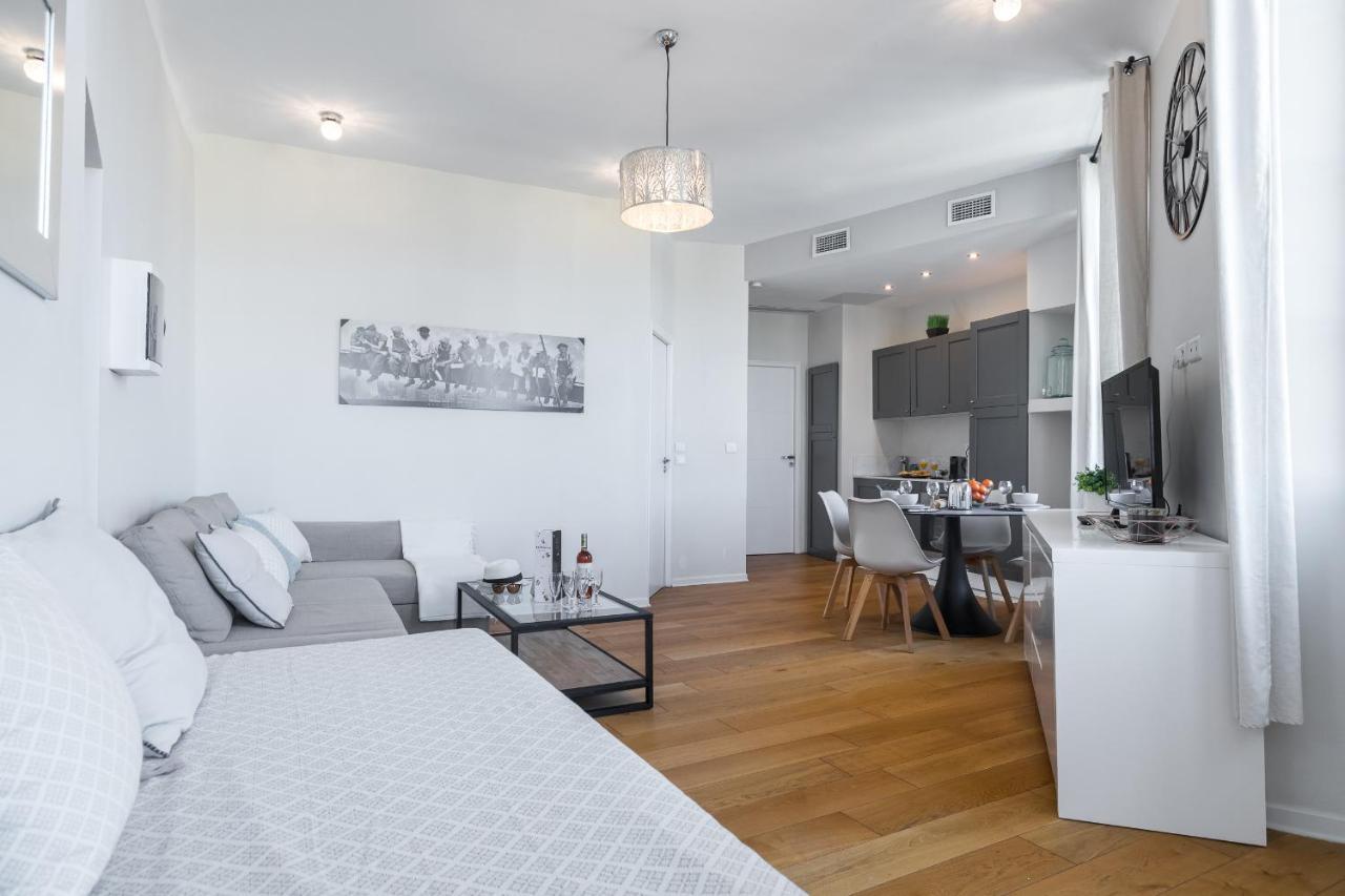 Gorgeous 1 Bdr With Gardens View In The Old Town Appartement